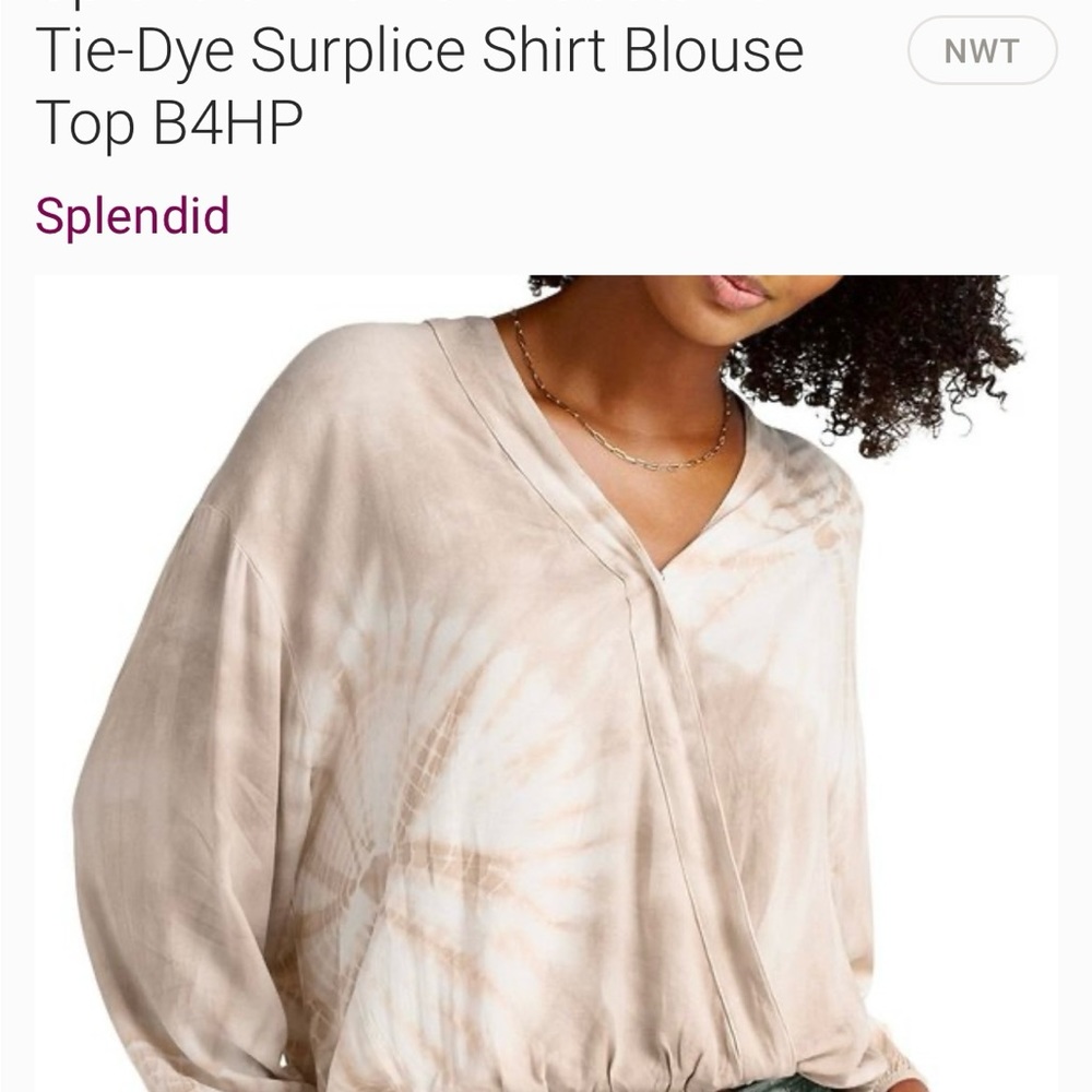 Splendid v neck snap closure top. Beautiful tie dye.